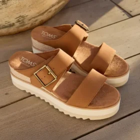 Sandalias de cuña con hebilla Diana para mujer