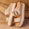 Sandalias de cuña con hebilla Diana para mujer