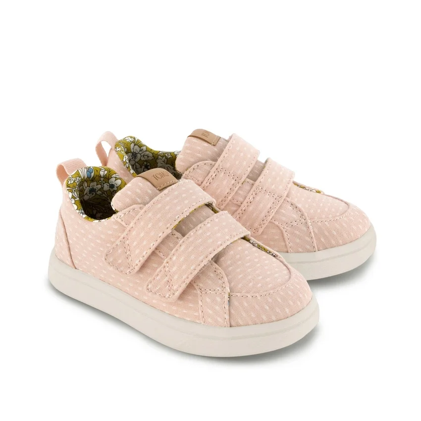Zapatilla Cruz de doble correa para niños pequeños Zapatilla Cruz de doble correa para niños pequeños