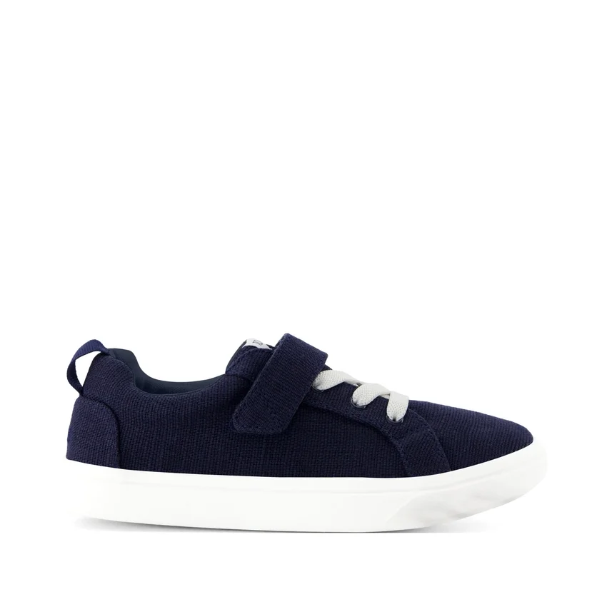 Zapatilla infantil Cruz con cordones Zapatilla infantil Cruz con cordones