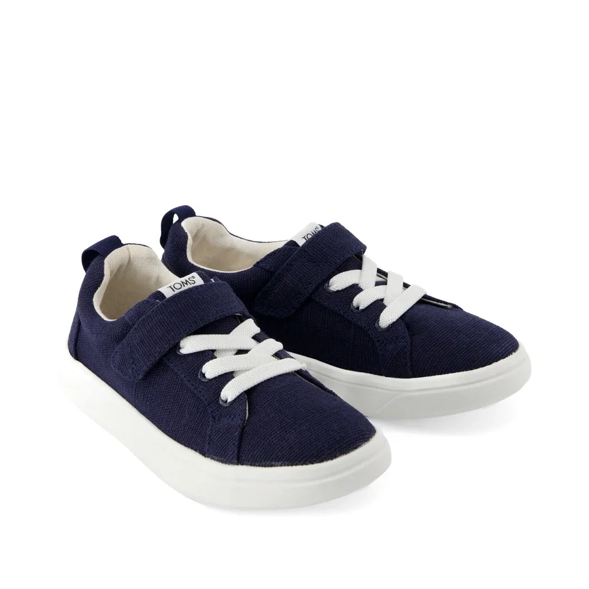Zapatilla infantil Cruz con cordones Zapatilla infantil Cruz con cordones