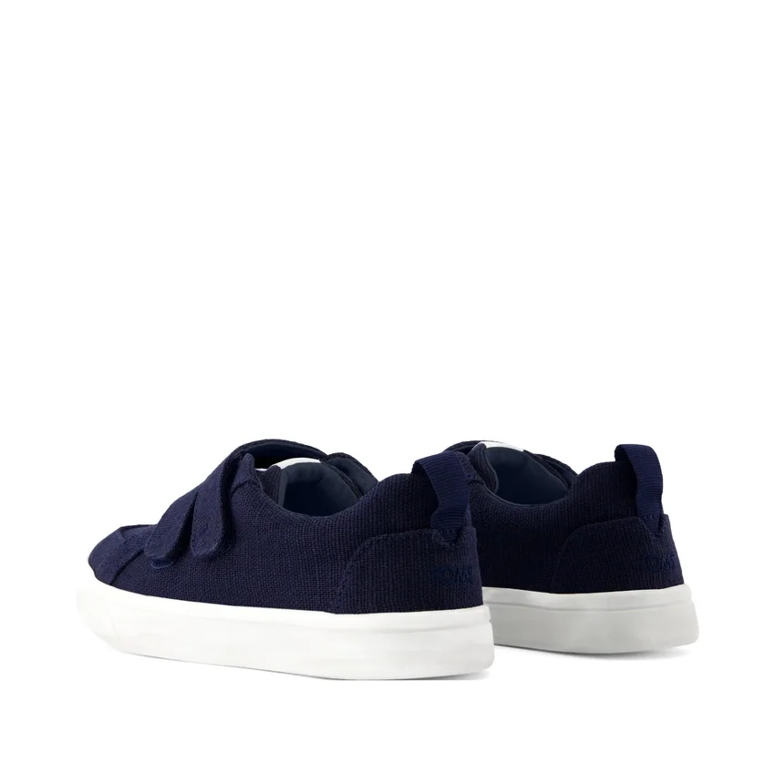 Zapatilla infantil Cruz con doble correa Zapatilla infantil Cruz con doble correa